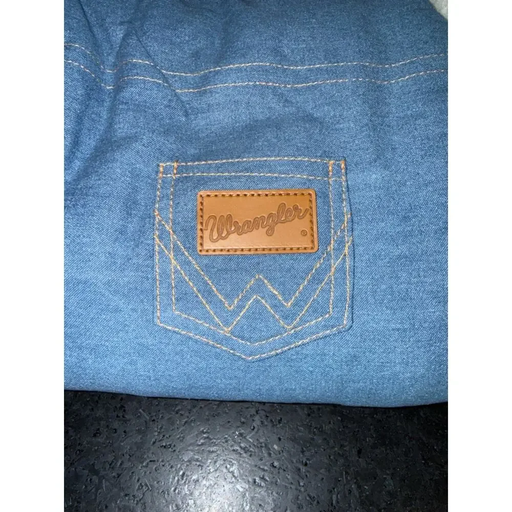 NEW WRANGLER DENIM LIGHT WASH BLUE JEAN COZY CAT DOG CAVE TUNNEL SHERPA LINED